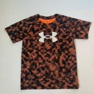 Boys UNDER ARMOUR Athletic Shirt 7